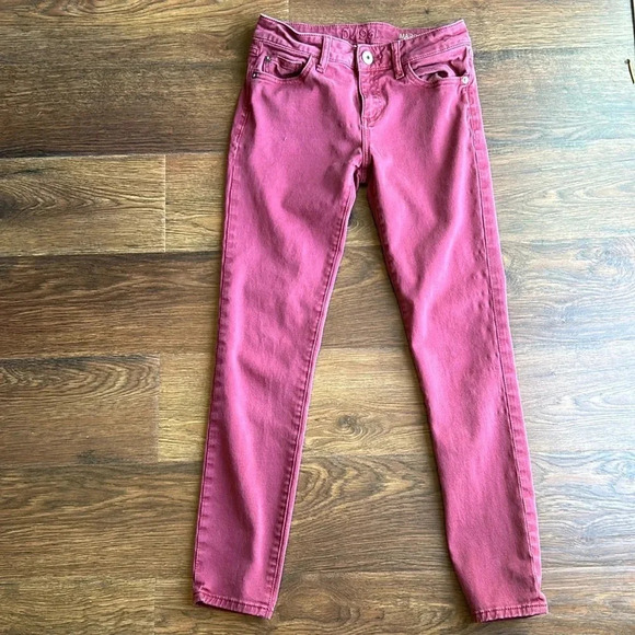DL1961 Margaux 28" Instasculpt Skinny Jean | Maroon Skinny Jeans | DL1961 - Picture 2 of 12
